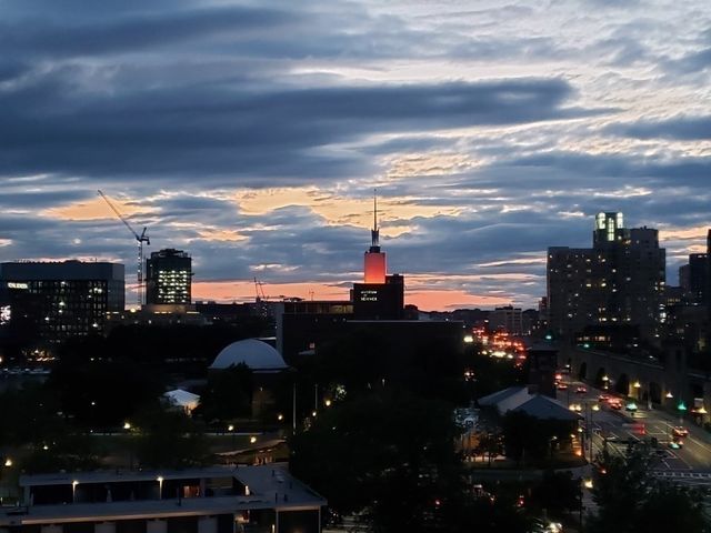 6 Whittier Pl 8P, Boston, MA 02114