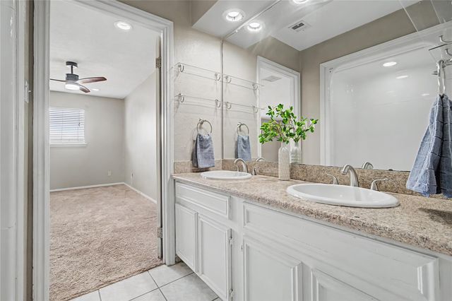 794 Thicket Lane, Houston, TX 77079