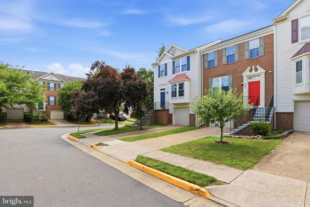 6428 OVERCOAT LN, Centreville, VA 20121