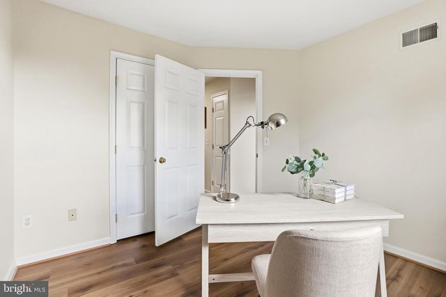 6428 OVERCOAT LN, Centreville, VA 20121