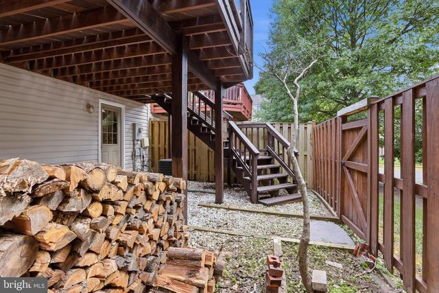 6428 OVERCOAT LN, Centreville, VA 20121