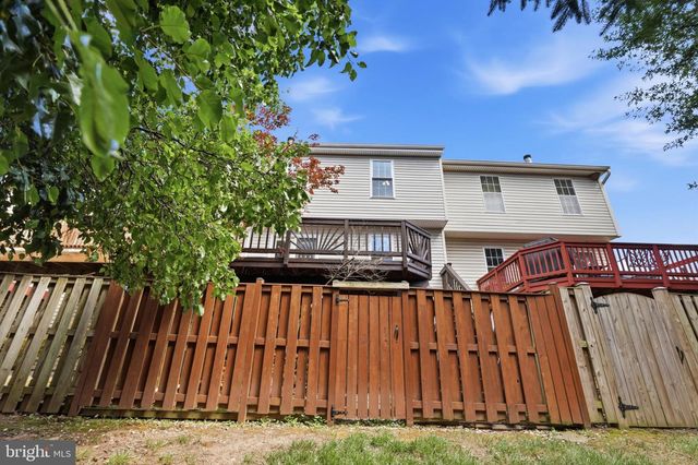 6428 OVERCOAT LN, Centreville, VA 20121