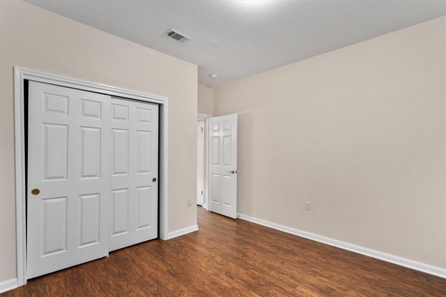 195 Whispering Wind DR, Georgetown, TX 78633