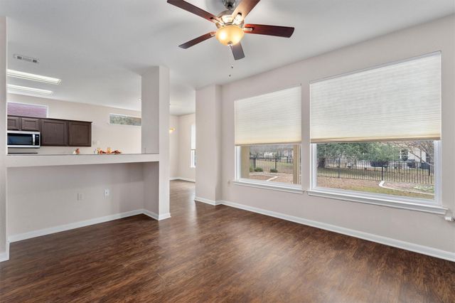 195 Whispering Wind DR, Georgetown, TX 78633