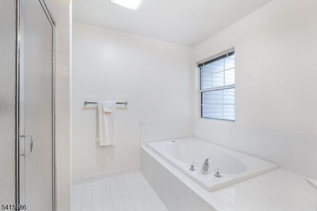 29 Heatherwood Lane, Bedminster Twp., NJ 07921