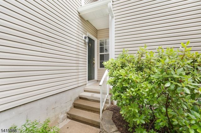 29 Heatherwood Lane, Bedminster Twp., NJ 07921