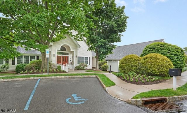 29 Heatherwood Lane, Bedminster Twp., NJ 07921