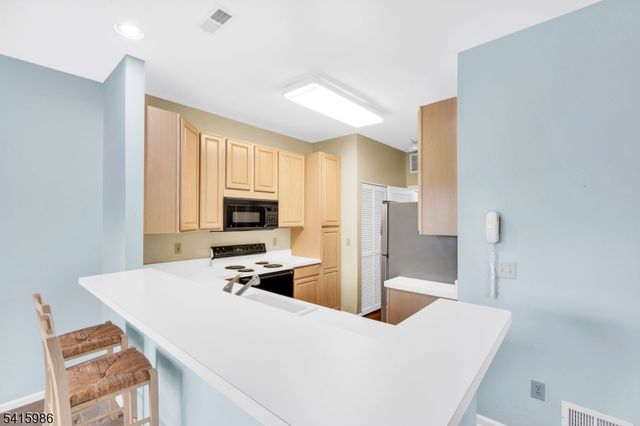 29 Heatherwood Lane, Bedminster Twp., NJ 07921