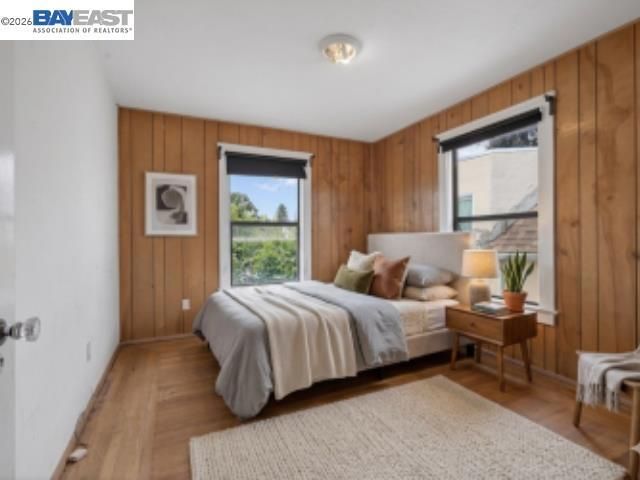 1227 E 33Rd St, Oakland, CA 94610