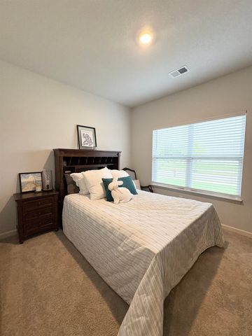 30 ARROWWOOD TRL, Oakland, TN 38060