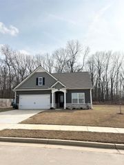 30 ARROWWOOD TRL, Oakland, TN 38060