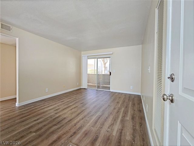 3038 Tarpon Drive 103, Las Vegas, NV 89120