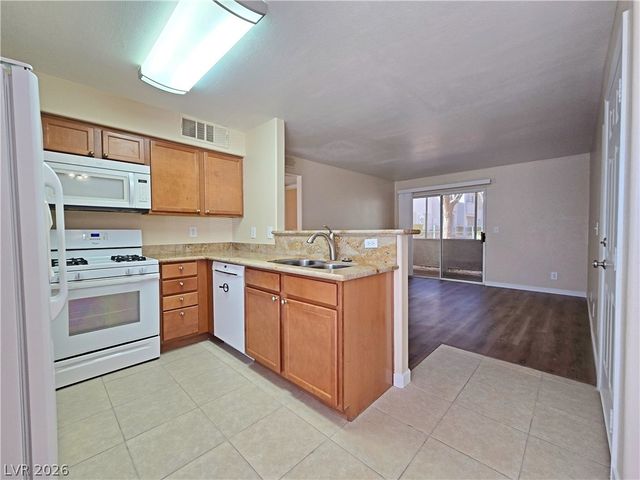 3038 Tarpon Drive 103, Las Vegas, NV 89120