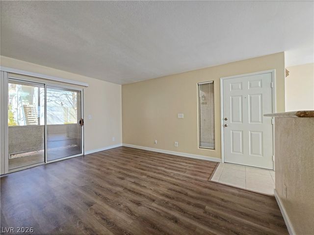 3038 Tarpon Drive 103, Las Vegas, NV 89120