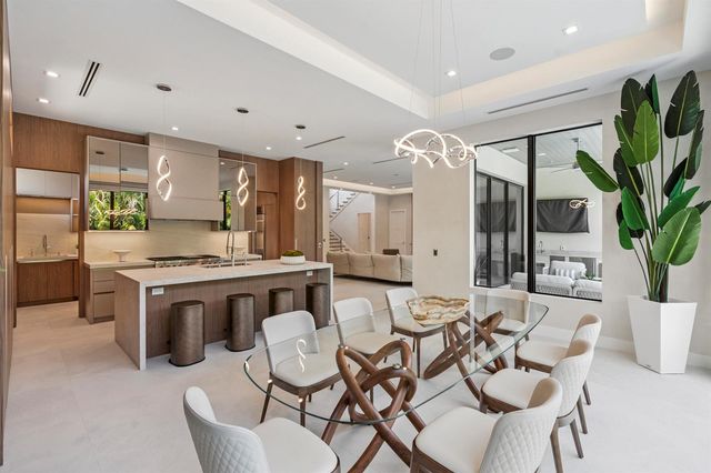 255 NE 3rd Street, Boca Raton, FL 33432