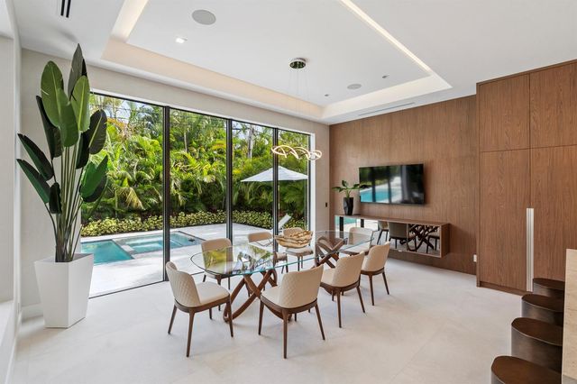 255 NE 3rd Street, Boca Raton, FL 33432