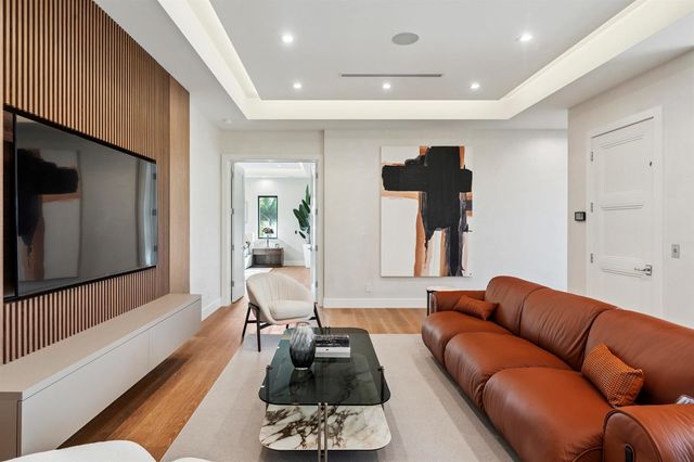 255 NE 3rd Street, Boca Raton, FL 33432