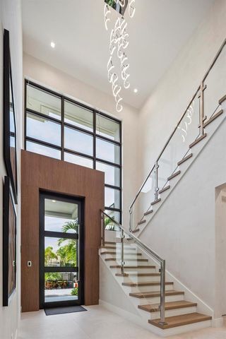 255 NE 3rd Street, Boca Raton, FL 33432