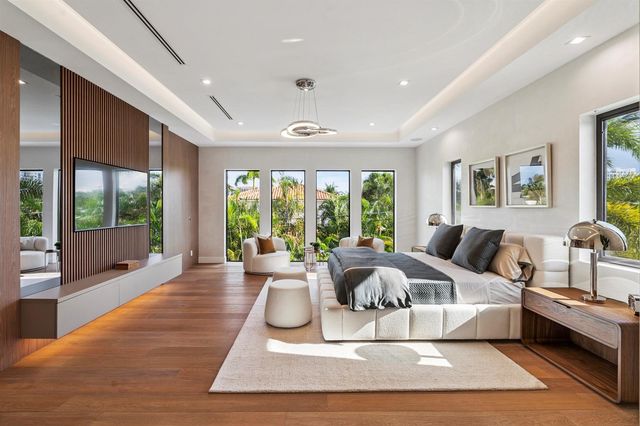 255 NE 3rd Street, Boca Raton, FL 33432