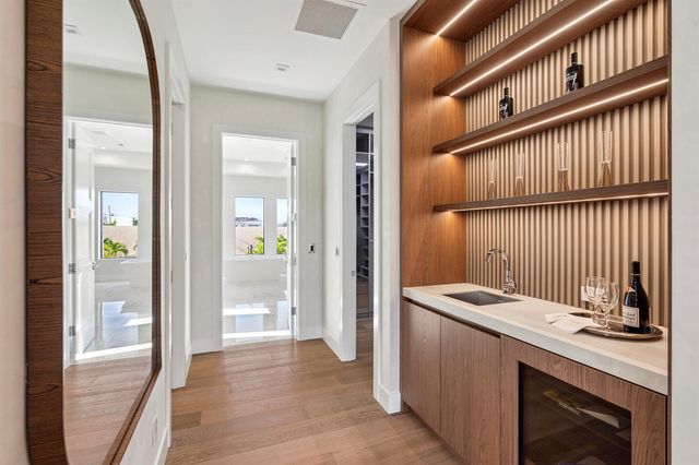 255 NE 3rd Street, Boca Raton, FL 33432