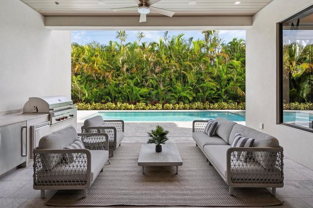 255 NE 3rd Street, Boca Raton, FL 33432