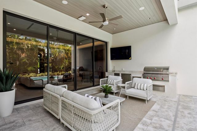 255 NE 3rd Street, Boca Raton, FL 33432