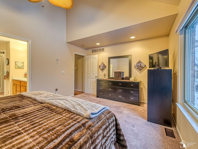 25247 Warren Drive, Brownstown Twp, MI 48134