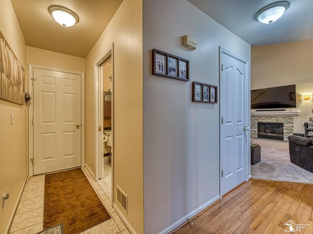 25247 Warren Drive, Brownstown Twp, MI 48134