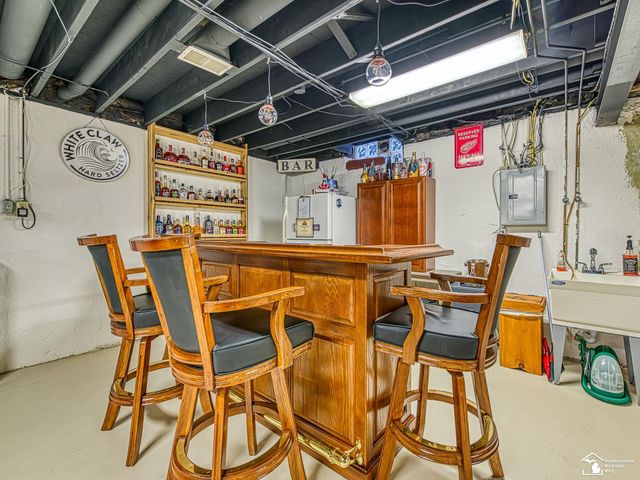 25247 Warren Drive, Brownstown Twp, MI 48134