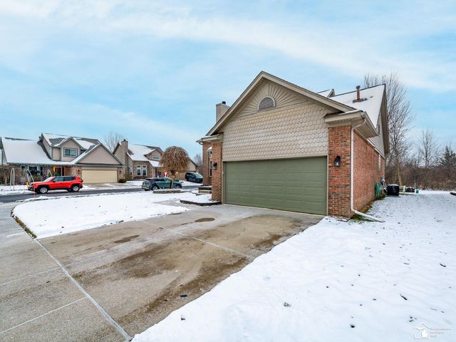 25247 Warren Drive, Brownstown Twp, MI 48134