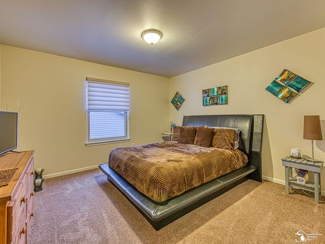 25247 Warren Drive, Brownstown Twp, MI 48134