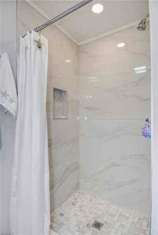 4304 Mineola DR, Chesapeake, VA 23325