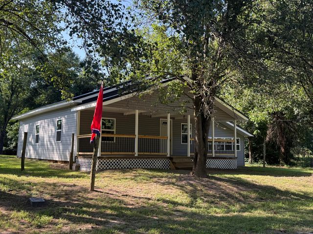 237 Higglentown Road, Pikeville, TN 37367