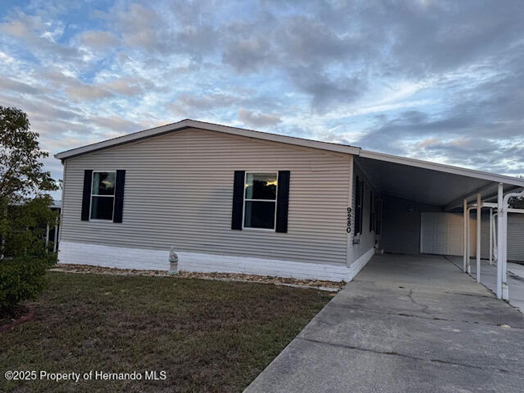 9280 Salvini Drive, Brooksville, FL 34613
