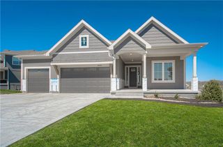 5110 NW Montebella Drive, Riverside, MO 64150