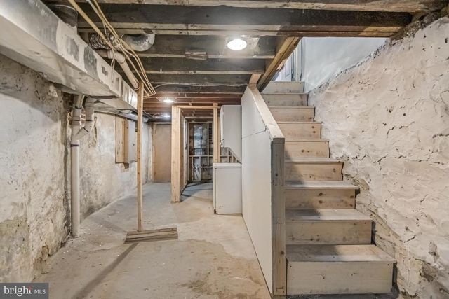 2817 WINCHESTER ST, Baltimore, MD 21216