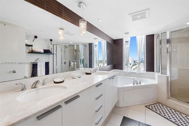 16699 Collins Avenue 1607, Sunny Isles Beach, FL 33160