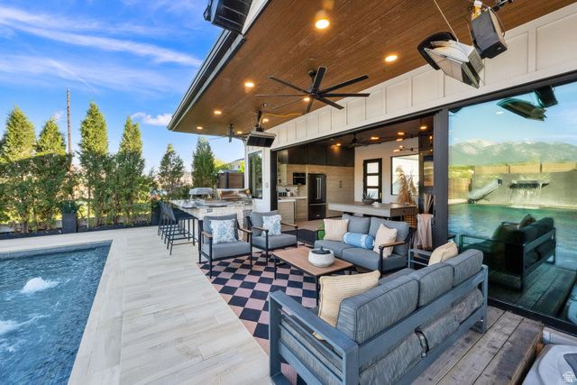 11729 S RIVER FRONT PKWY, South Jordan, UT 84095