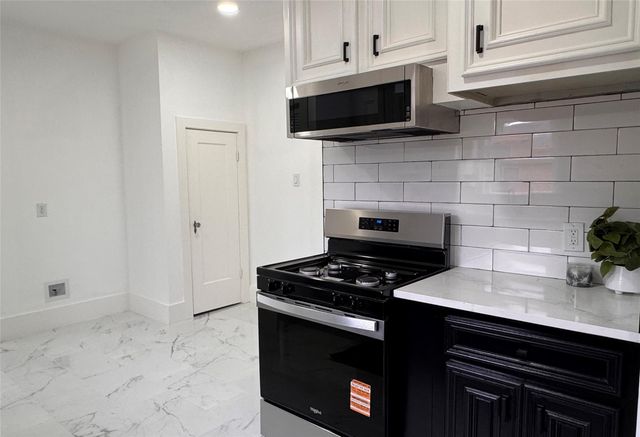 1569 Elliott Street, Houston, TX 77023