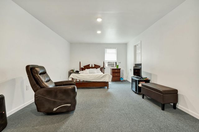 200 Queens Lane, Decatur, TN 37322
