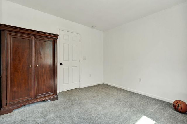200 Queens Lane, Decatur, TN 37322