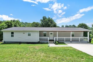 200 Queens Lane, Decatur, TN 37322