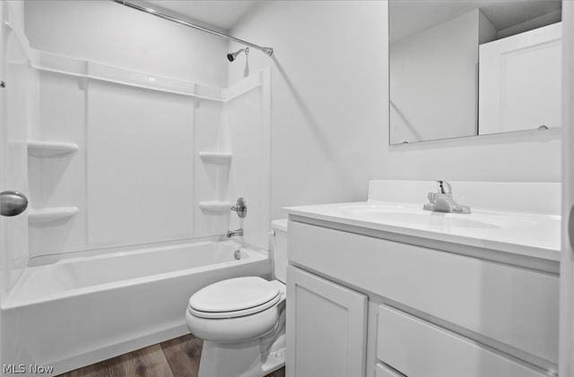 212 Raintree Lane, Painesville Twp, OH 44077