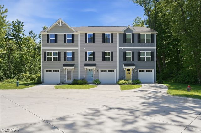 212 Raintree Lane, Painesville Twp, OH 44077