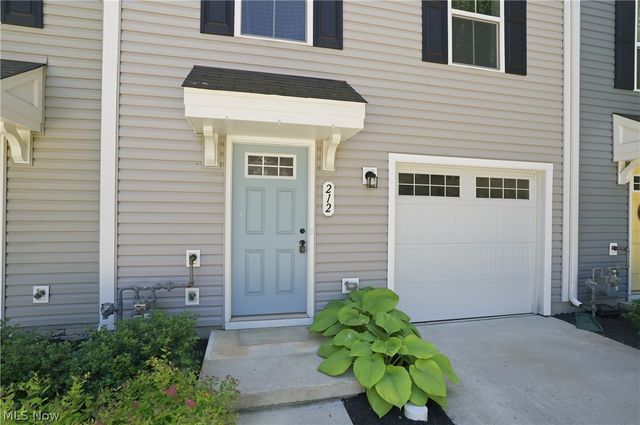 212 Raintree Lane, Painesville Twp, OH 44077