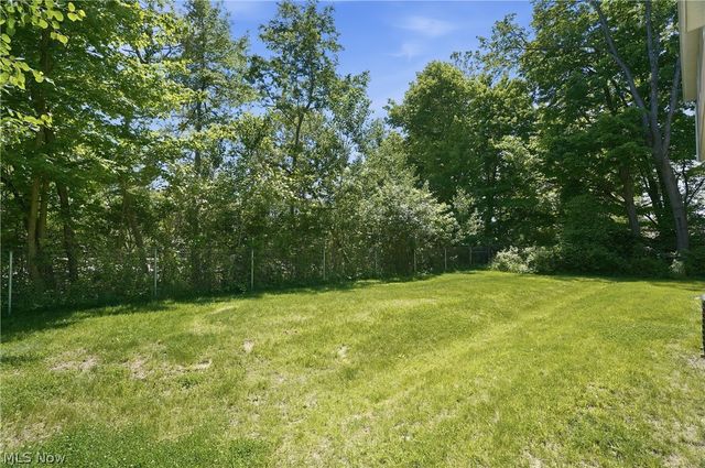 212 Raintree Lane, Painesville Twp, OH 44077