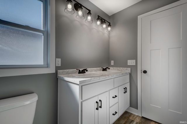 4890 Whittlebury Drive, Fort Wayne, IN 46818