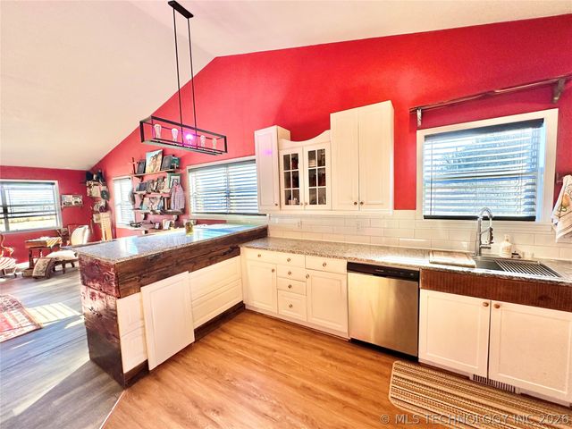 610 SW 7th Road, Stigler, OK 74462