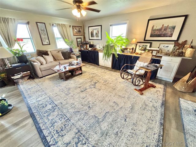 610 SW 7th Road, Stigler, OK 74462