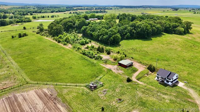 610 SW 7th Road, Stigler, OK 74462
